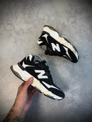 Tênis New Ballance 9060 - Preto/Branco - Premium