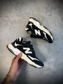 Tênis New Ballance 9060 - Preto/Branco - Premium