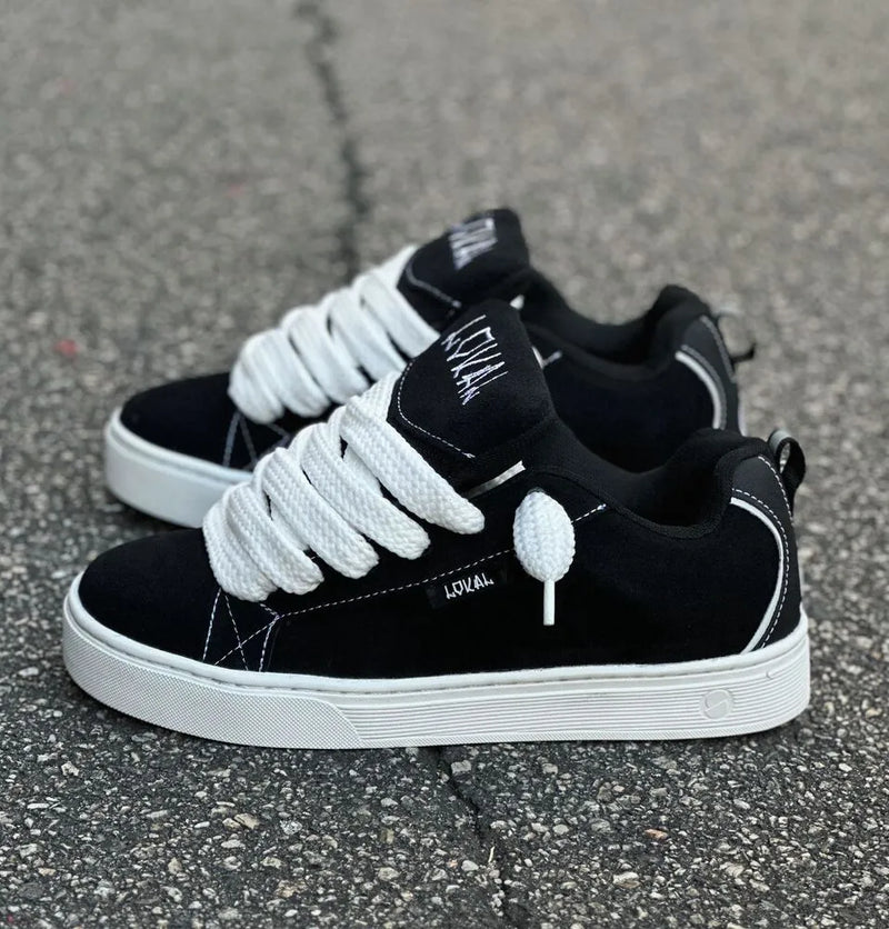 Tênis lokal tag preto branco refletivo prata