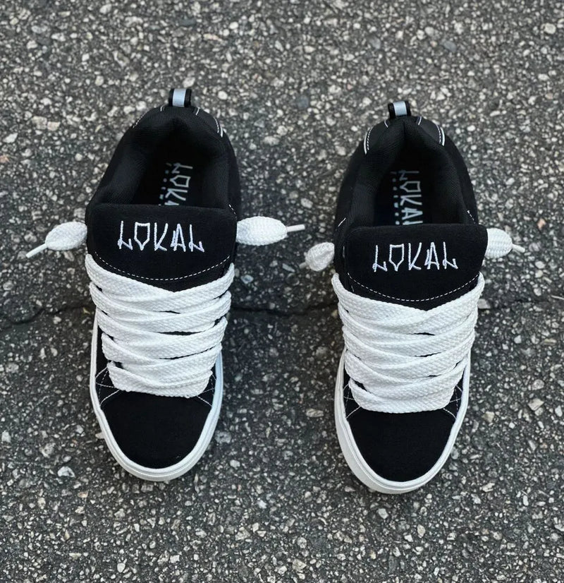 Tênis lokal tag preto branco refletivo prata