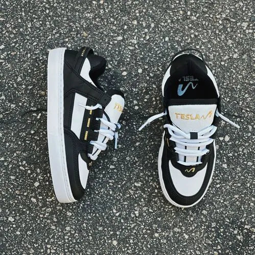 Tênis tesla coil black white gold