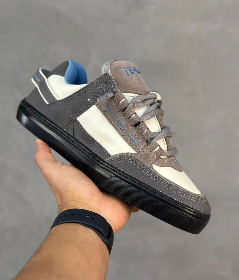 Tênis tesla coil grey blue uv